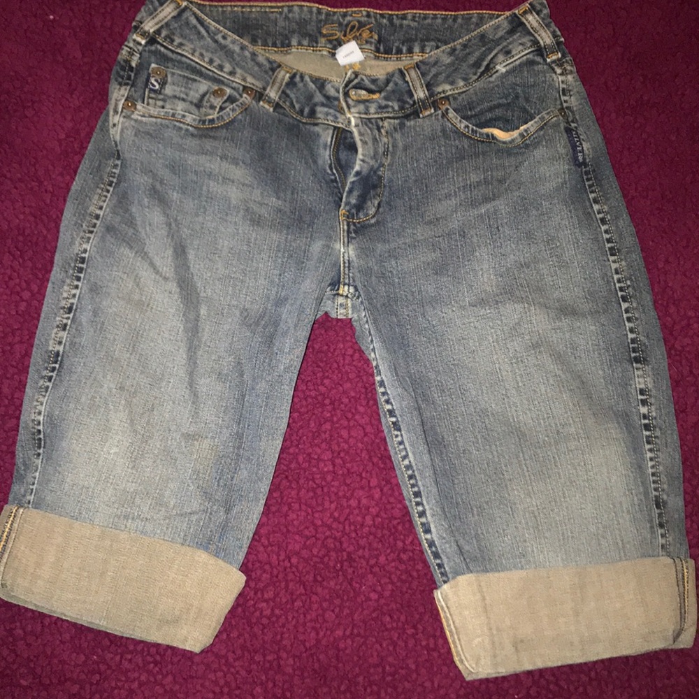 Capris
